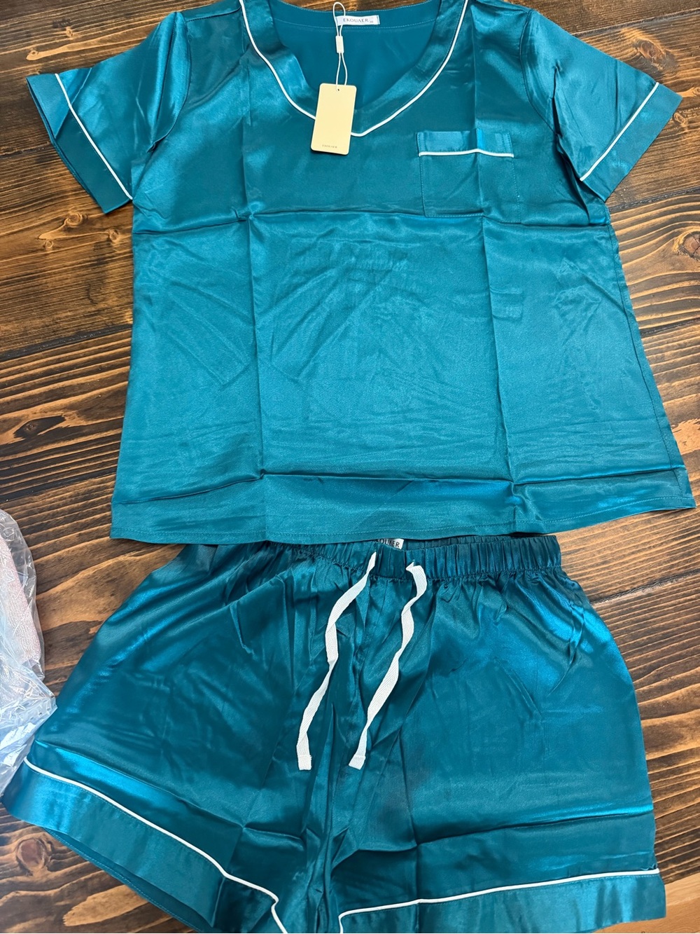 NWT Ekouaer Teal Satin Pajama Shorts Set XS
